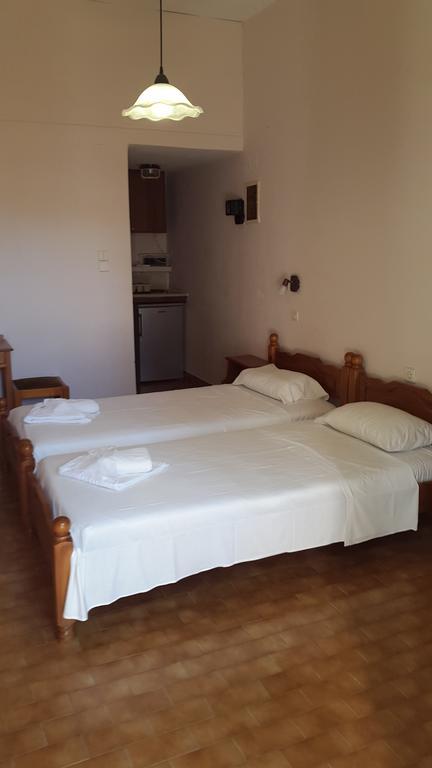 Stelios Rooms Palaiochora Esterno foto
