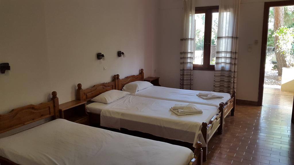 Stelios Rooms Palaiochora Esterno foto