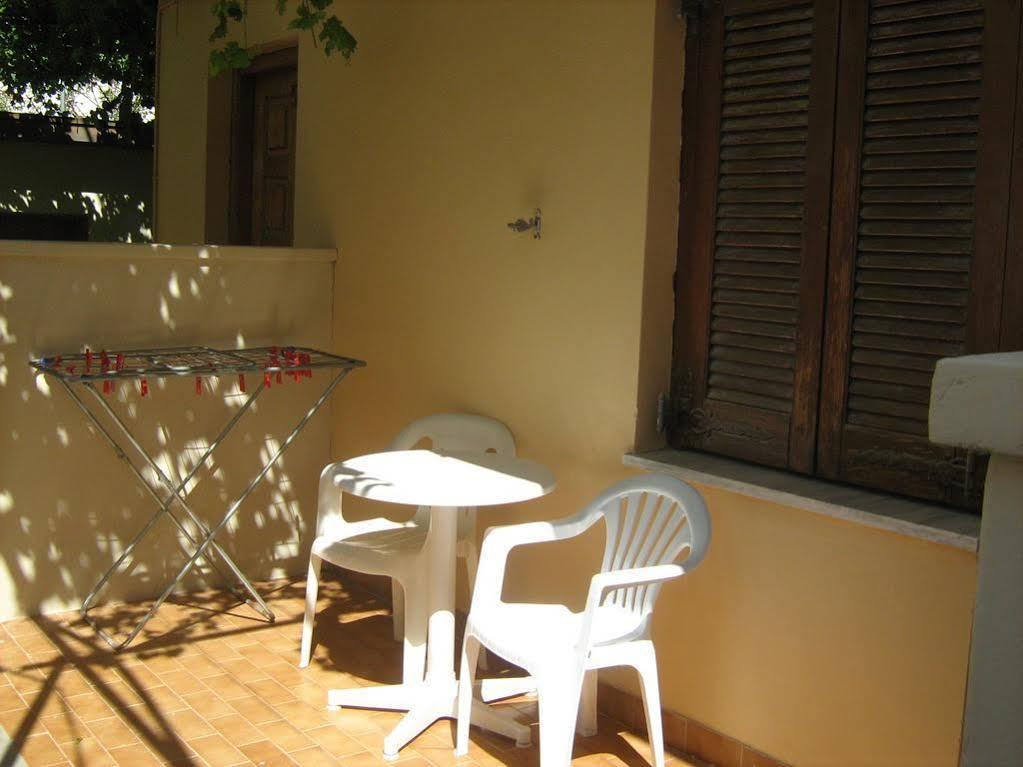 Stelios Rooms Palaiochora Esterno foto